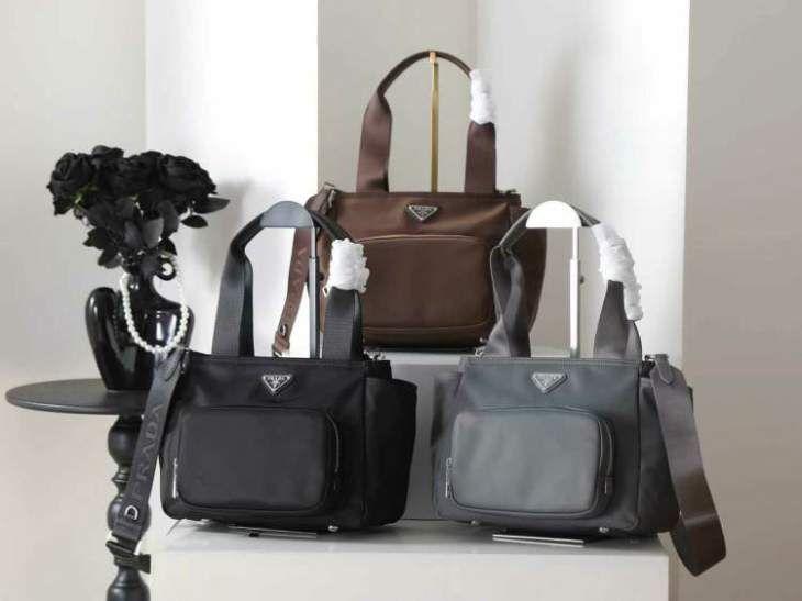 Picture of Prada Mens Bags _SKUfw236447633fw